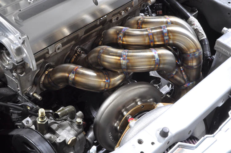 STM Evo 7/8/9 Forward-Facing 6870 V-Band Turbo Kit-11